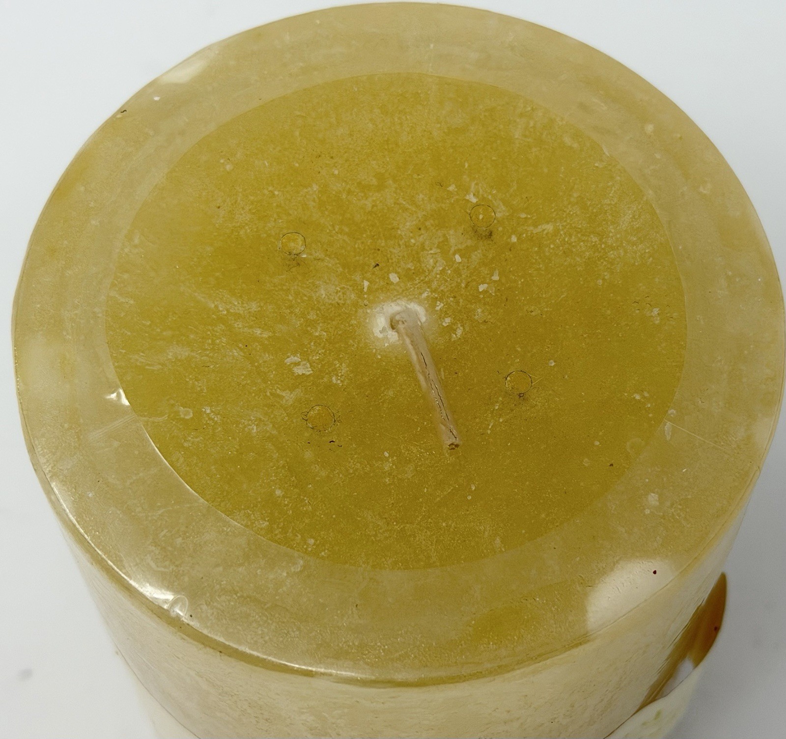 Pier 1 Imports FRESHLY BAKED Scented Textured Pillar Candle 4in x 6in RETIRED