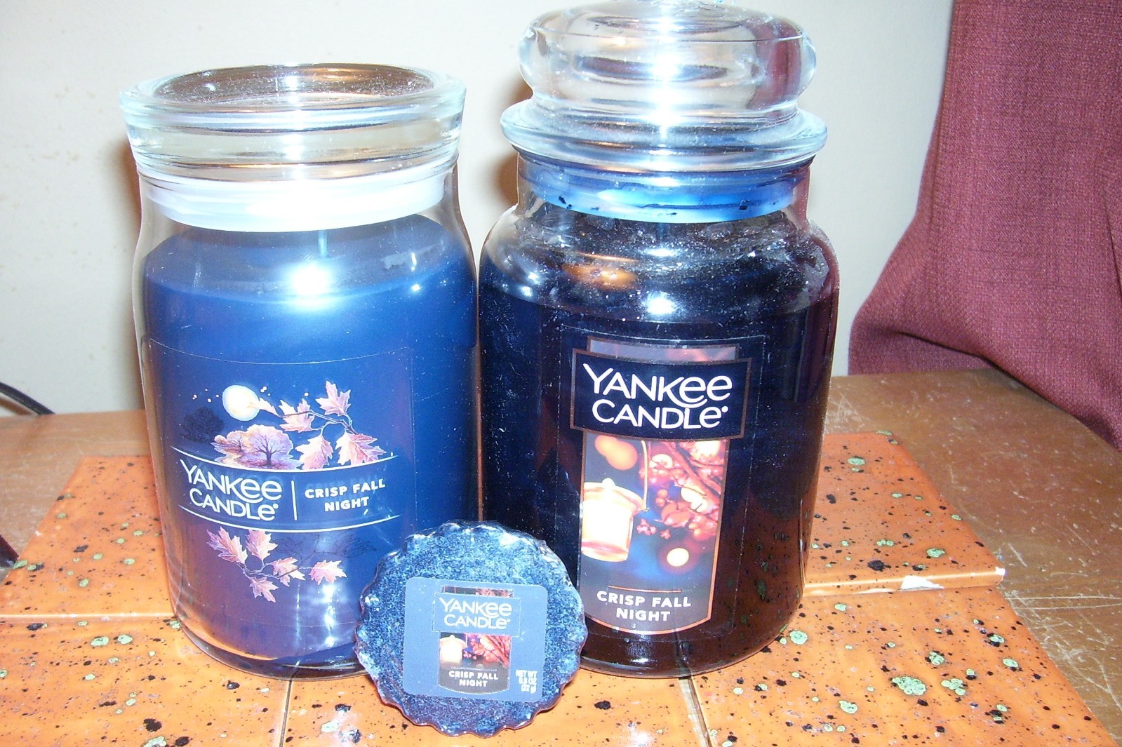 yankee candle 22oz + 20oz JARS CRISP FALL NIGHT + 1 TART