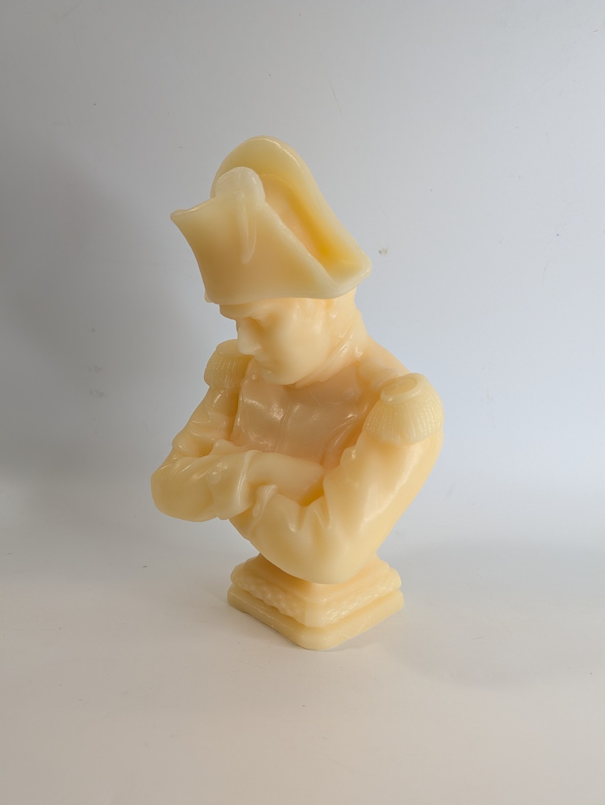 Cire Trudon Napoleon Bust Wax Candle 10″ x 6″ in Stone Ivory France