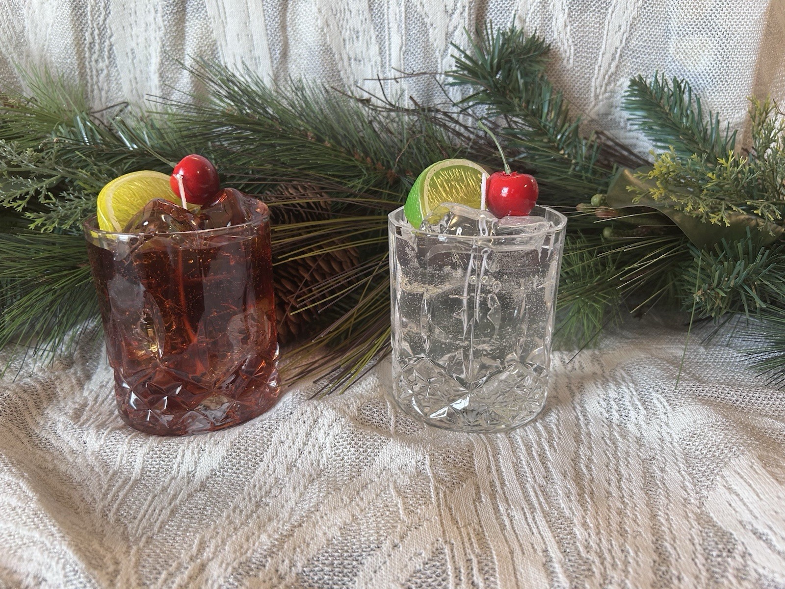 Handcrafted Decorative Cocktail Candles Made of Gel Wax Set of 2