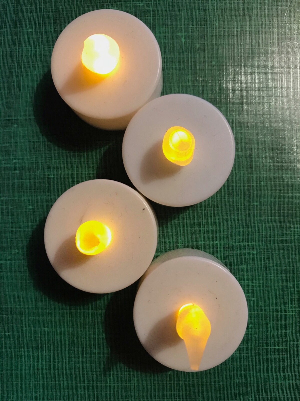 4 LED Tea Lights incl. CR2032 Battery | 4 LED Tealights incl. CR2032 Battery