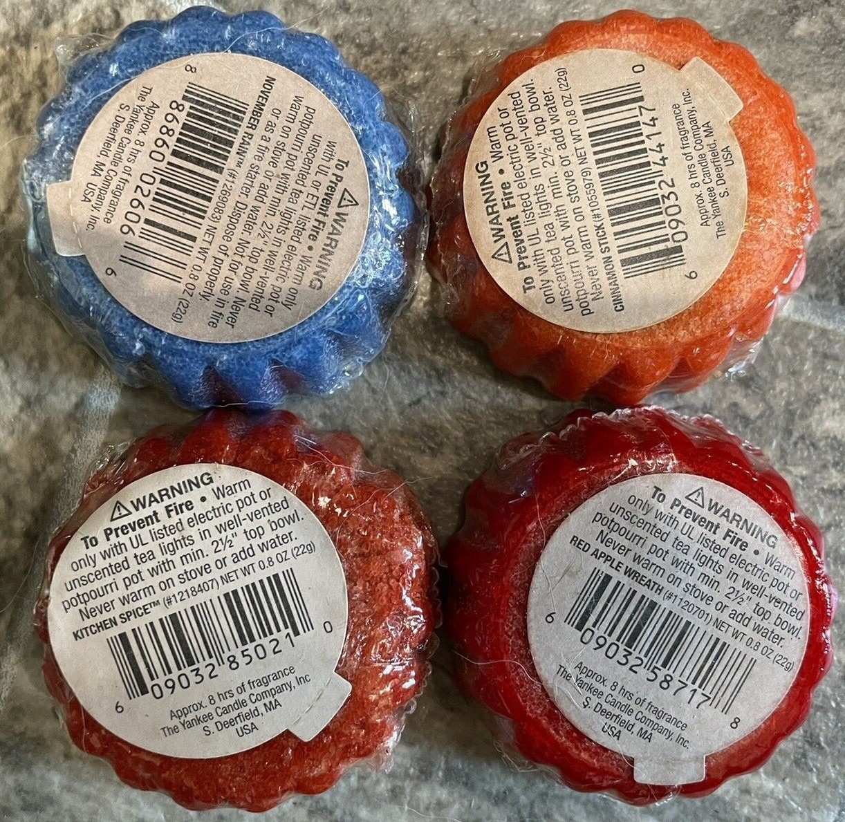 4 Tarts YANKEE CANDLE Kitchen Spice November Rain Cinnamon Stick Apple WAX MELTS