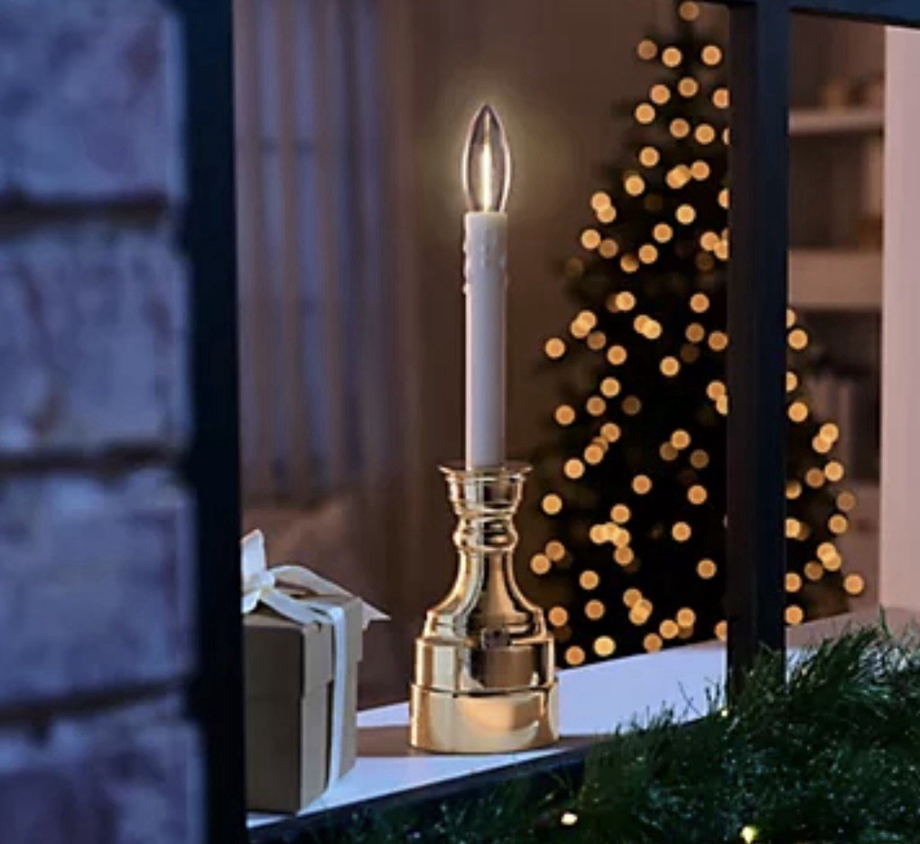 Bethlehem Lights Set of 4 Premium Brass Tone Cordless Timer Window Candles NIB