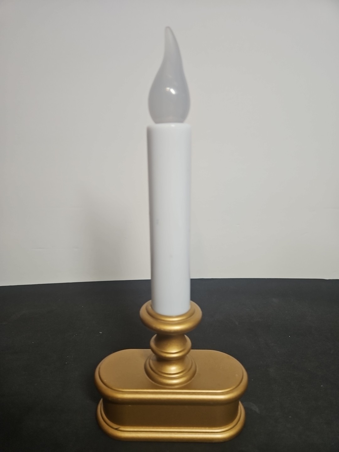 Carlon Candle Single Battery Operated Flicker Window Light Cordless Flame