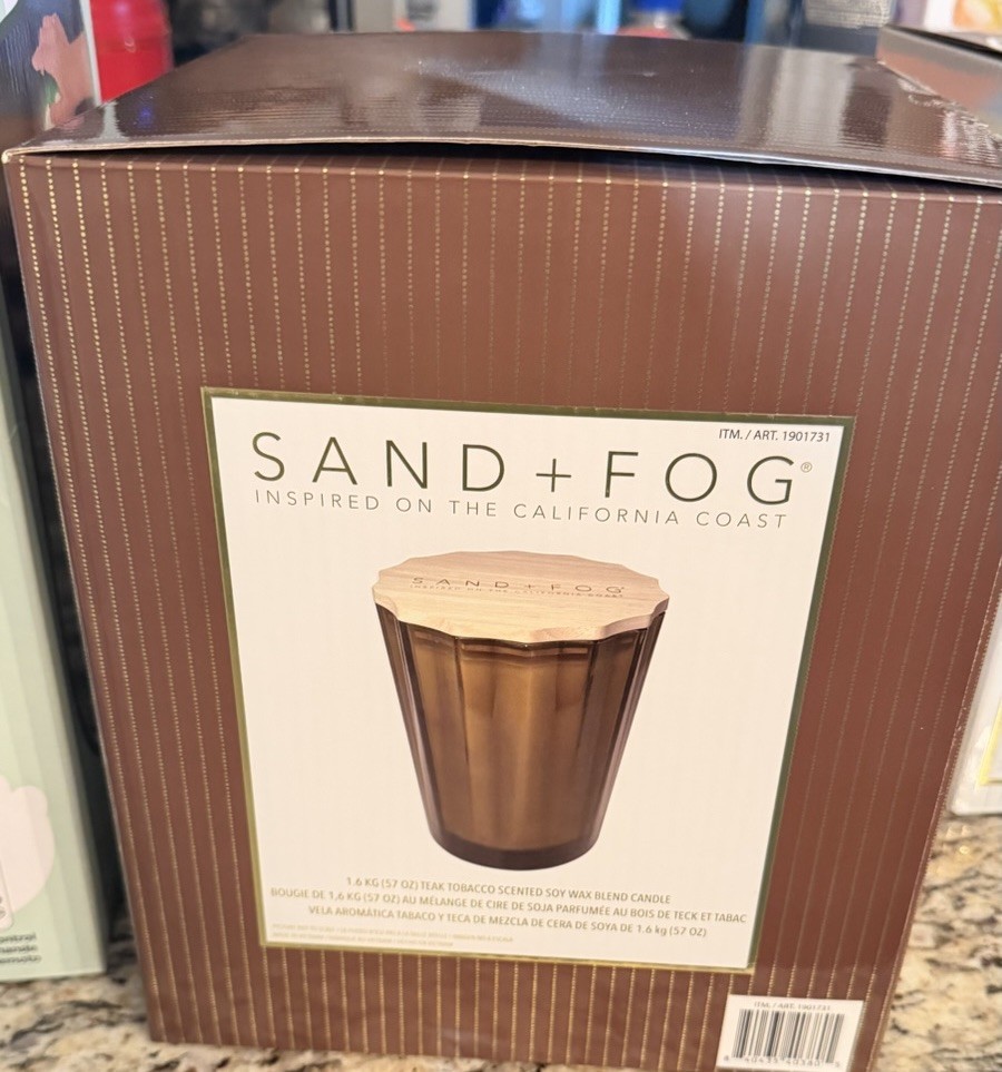 Sand + Fog 57 Oz Teak Tobacco Scented Soy Wax Blend Candle With Wood Lid New