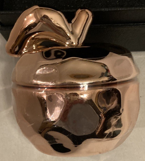 D.L. & Co. Med. ROSE GOLD Thorn Apple Rare Botanic Candle 20 Hours Illumination