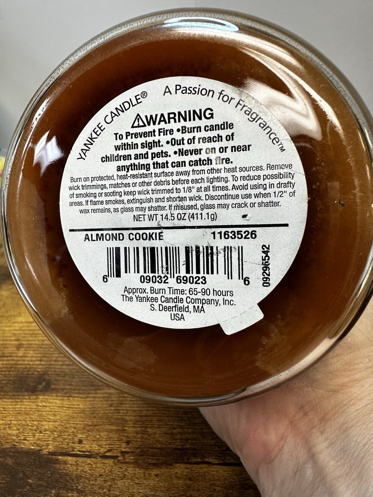 Yankee Medium Jar Candle 14.5oz Almond cookie (bx2)