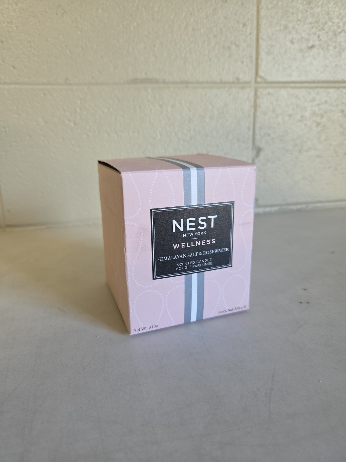 NEST New York – Himalayan Salt & Rosewater Classic Scented Candle 8.1 oz / 230g