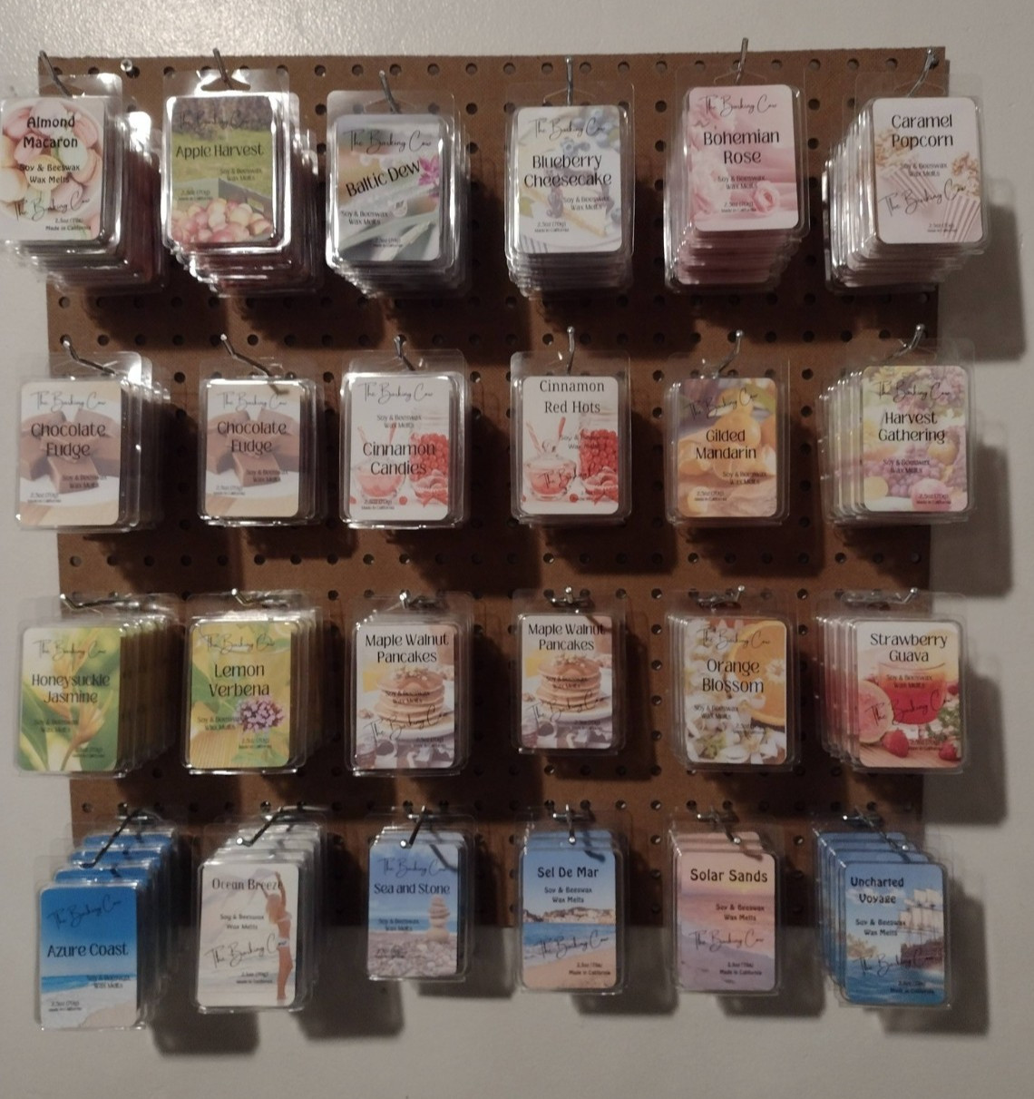 Handmade Scented Wax Melts in a Clamshell Soy & Beeswax Premium Fragrance Oils