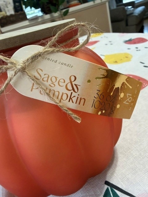 Large Pumpkin 36oz “Sage & Pumpkin” Scented 2 Wick Candle with Wooden Lid