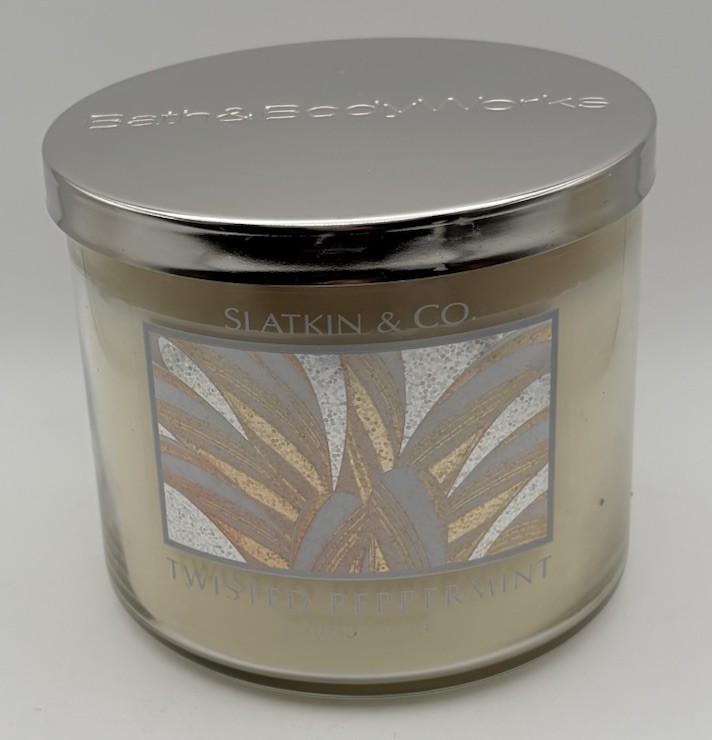 Bath & Body Works Slatkin & Co Twisted Peppermint 3 Wick Candle 14.5 Oz NOS