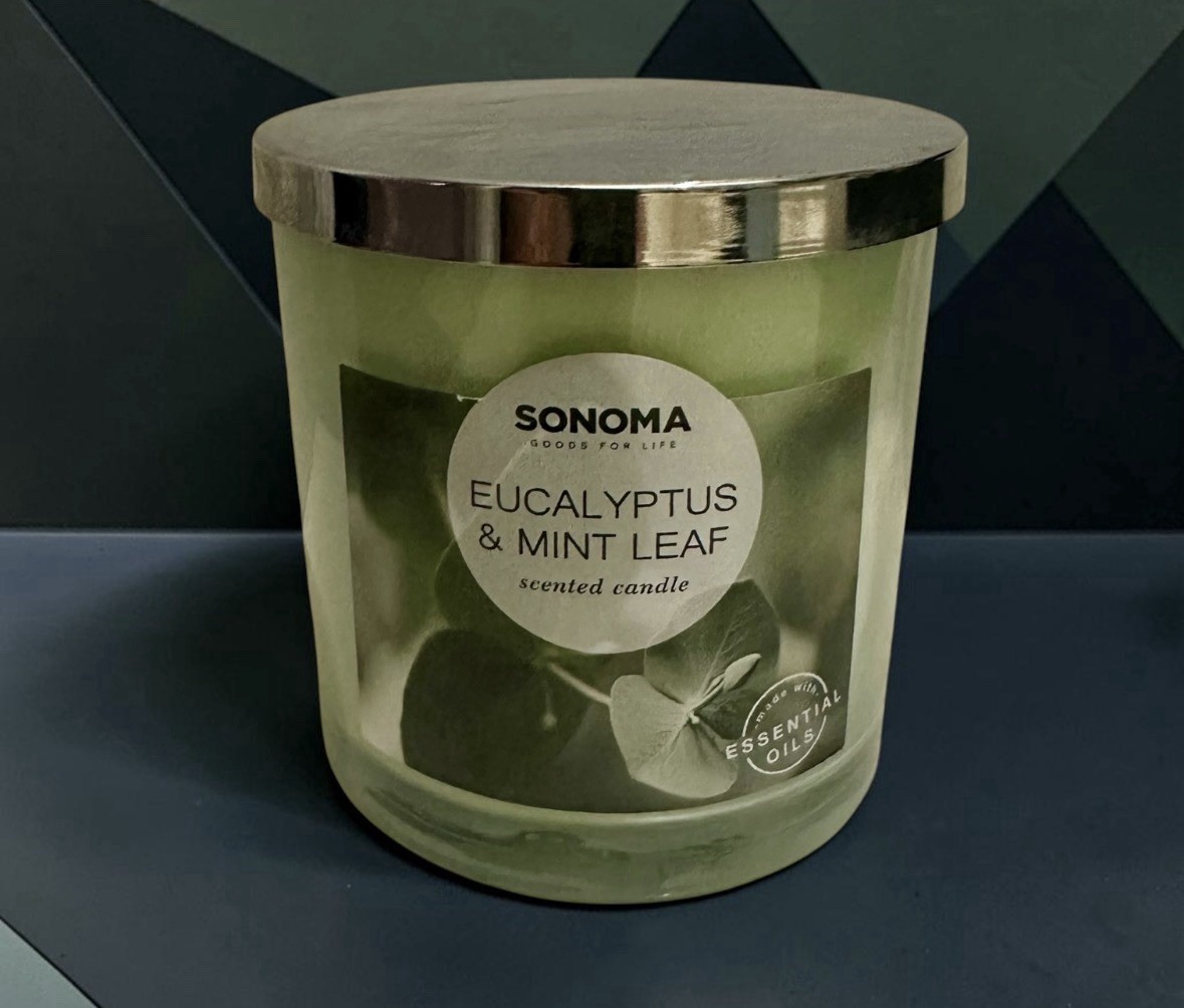 Sonoma 14 oz. Eucalyptus & Mint Leaf Candle Decór 3-Wick Lidded Jar Candle