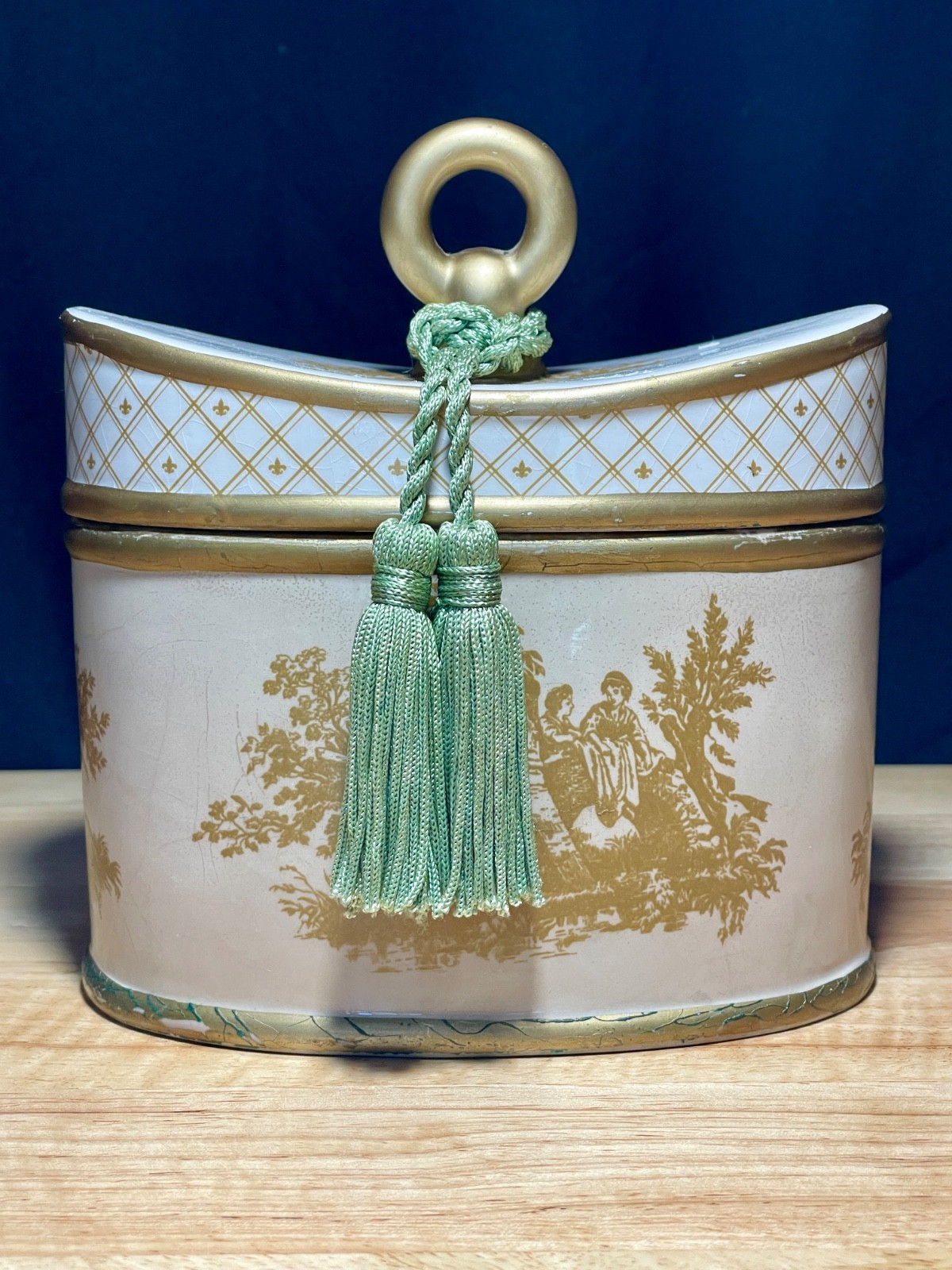 Seda France Malaysian Bamboo Porcelain Candle Holder w/ Lid & Tassel 20oz