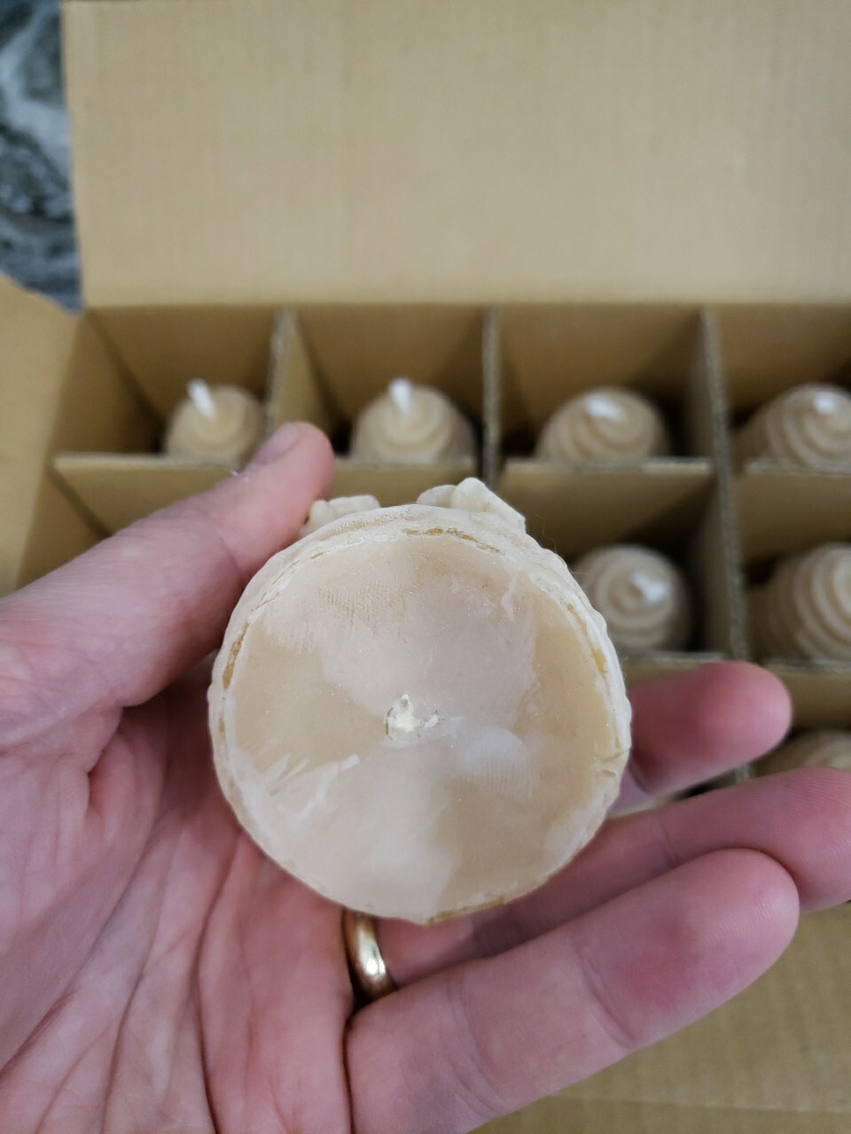 Lot 12 Pure Canadian Canada Beeswax Candles 3″ Bee Hive Skep Shape Cotton Colony