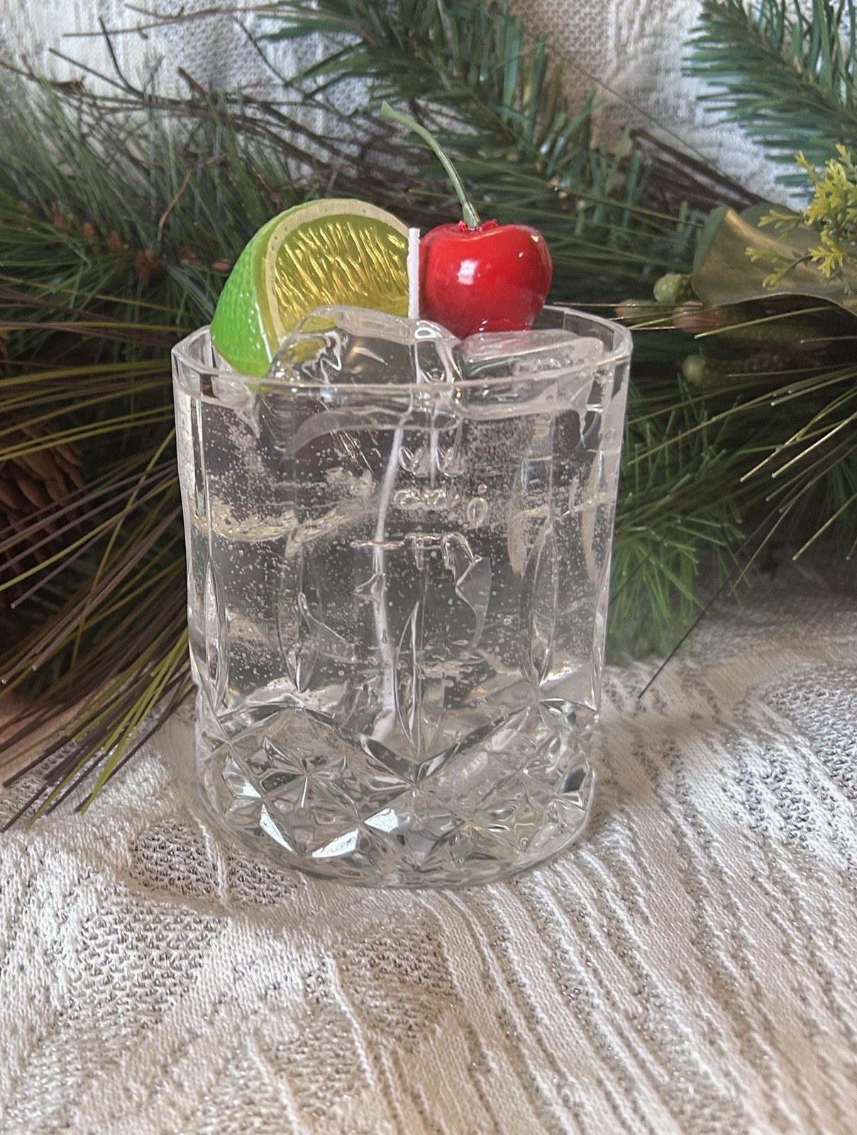 Handcrafted Decorative Cocktail Candles Made of Gel Wax Set of 2