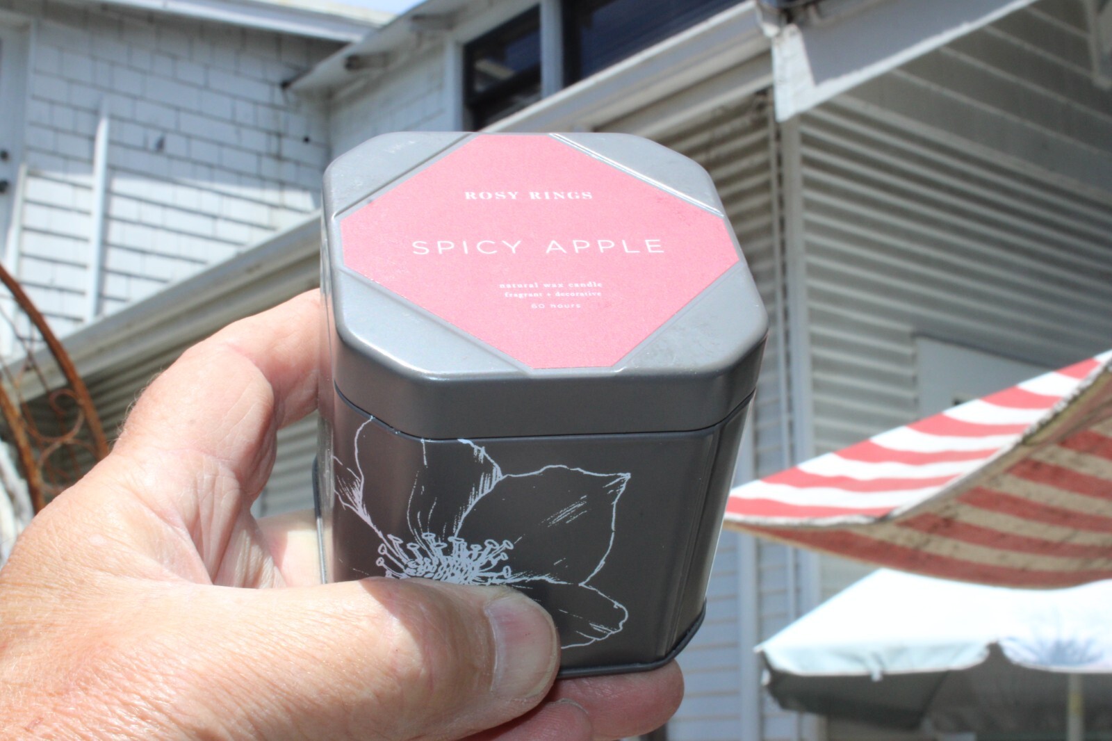 Rosy Rings Botanical Signature Travel Tin Candle – Spicy Apple – Lrg. 8.4 oz