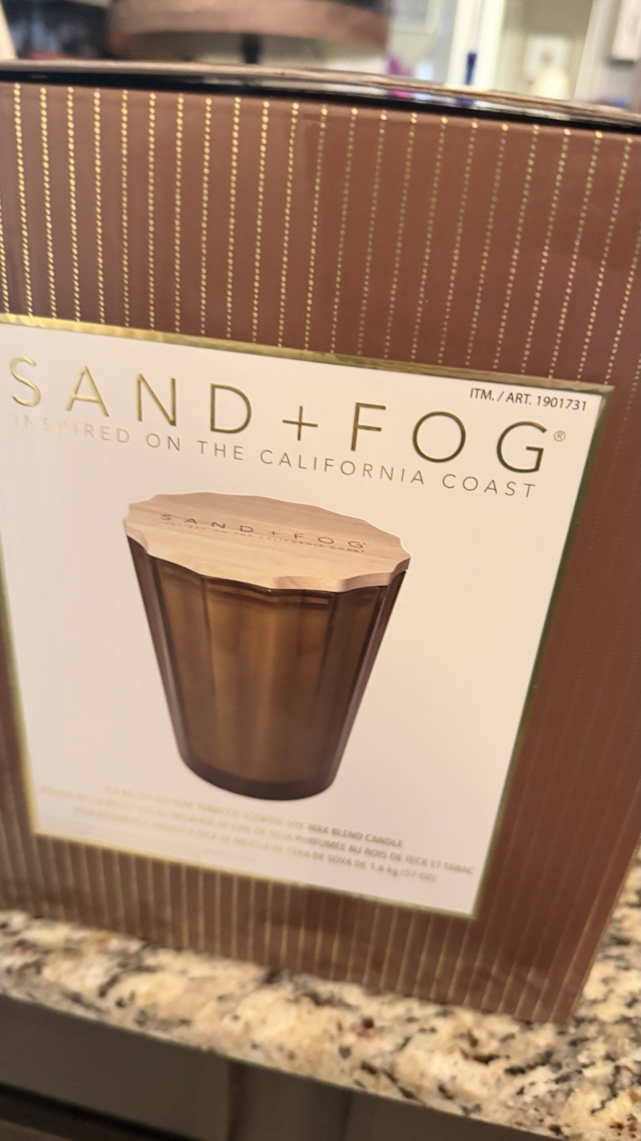 Sand + Fog 57 Oz Teak Tobacco Scented Soy Wax Blend Candle With Wood Lid New