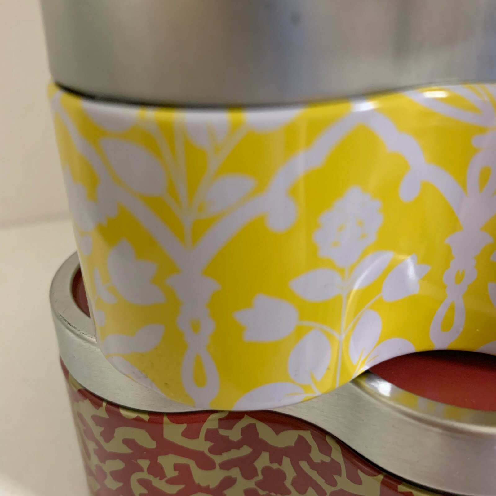 Yankee Candle Y. Collection No.2 New York Perfumed Tin Quatrefoil 6.8 oz Candle