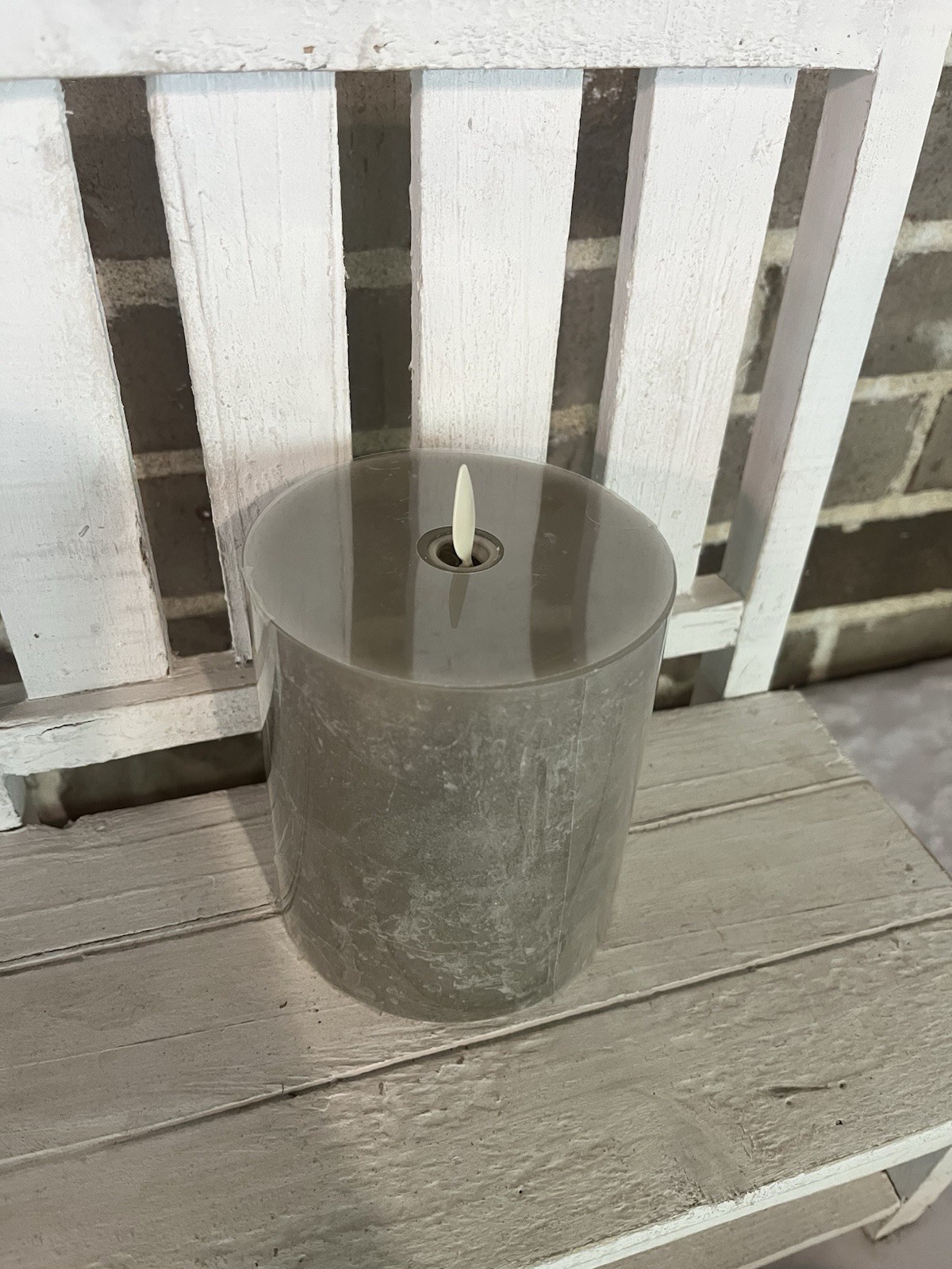 POTTERY BARN FLICKERING FLAMELESS DOVE PILLAR CANDLE SALT WASHED 4 x 4.5 NEW