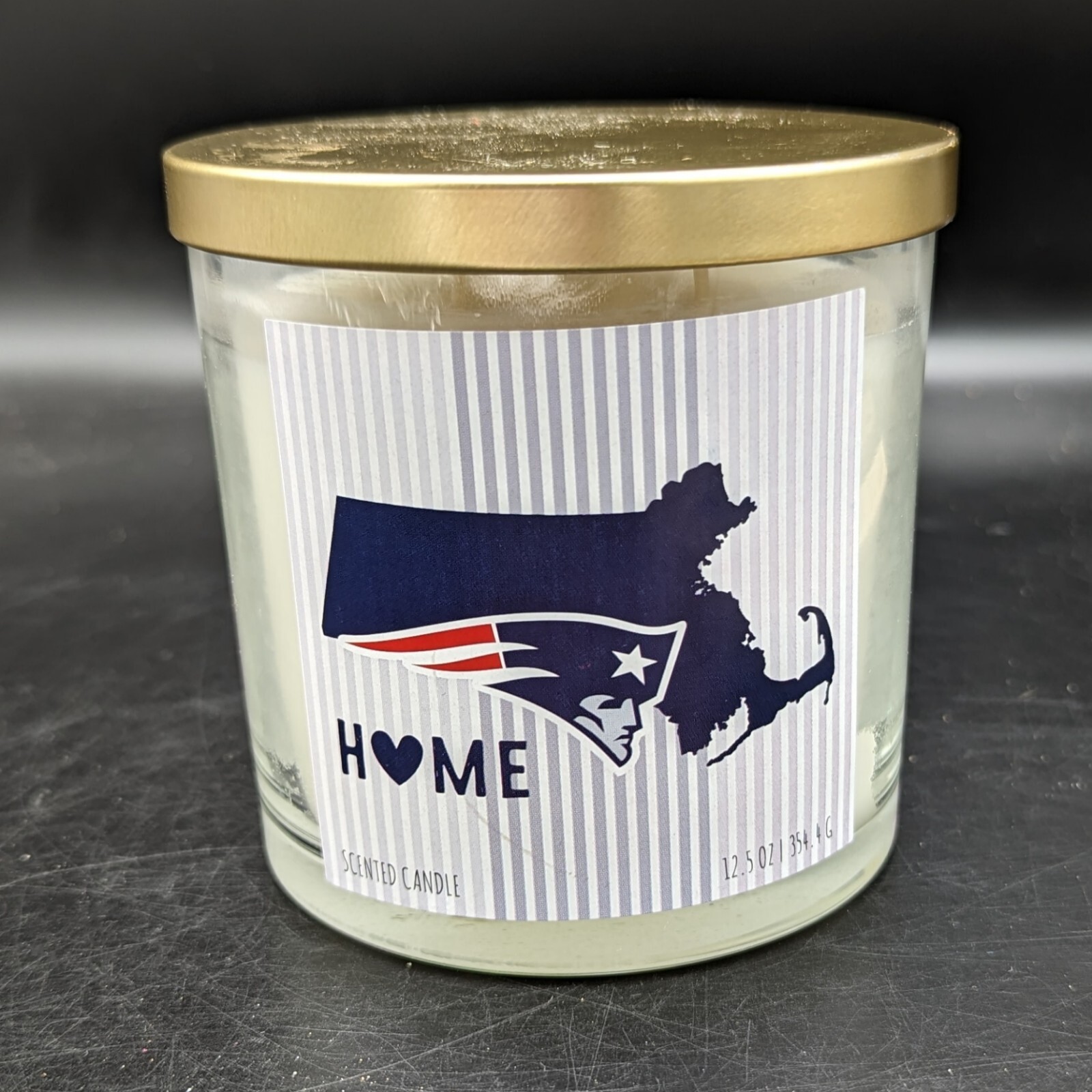 New England Patriots Home Candle 12. 5 ounces Vanilla Scent Unburned