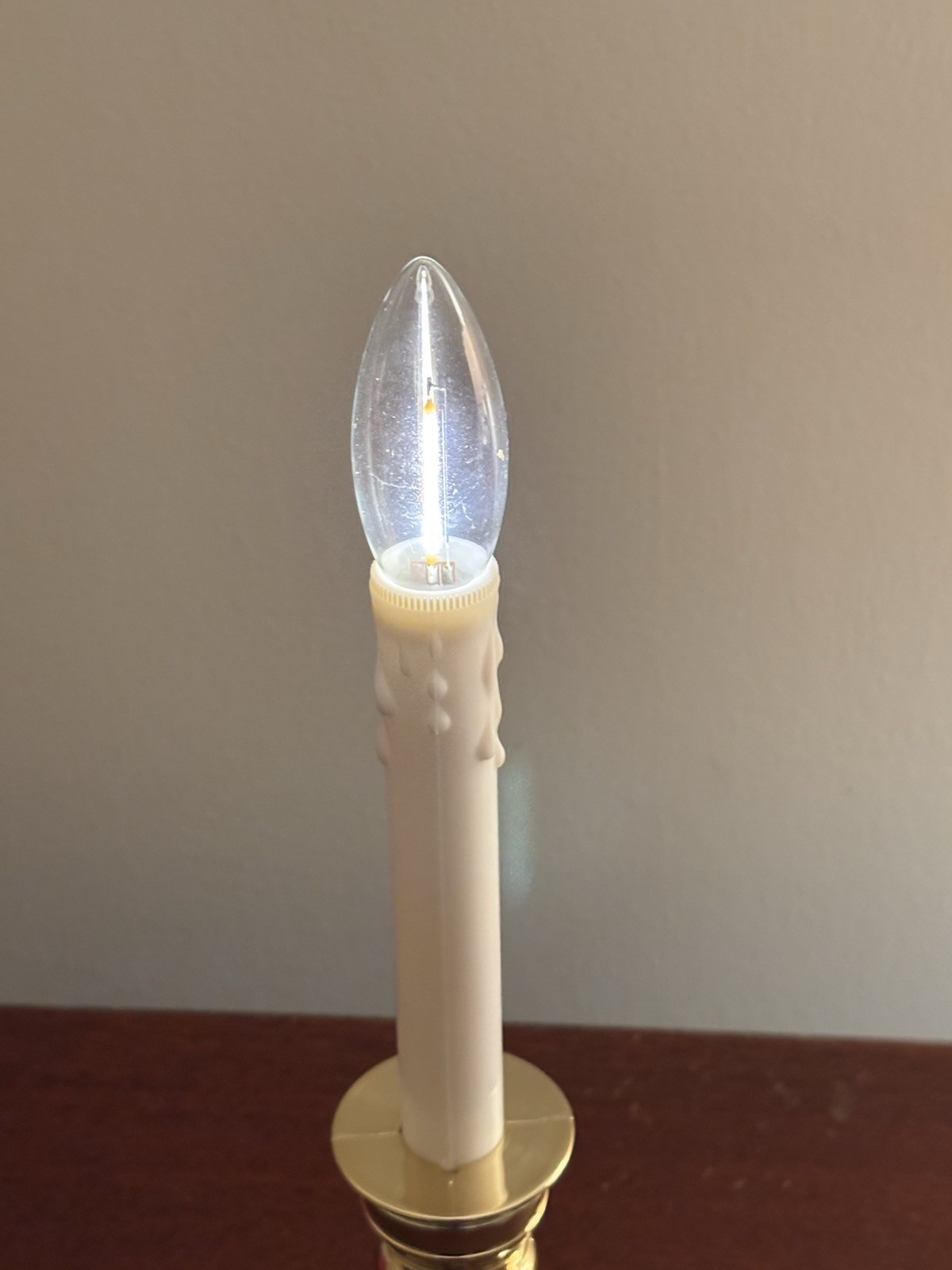 Bethlehem Lights Set of 4 Premium Brass Tone Cordless Timer Window Candles NIB