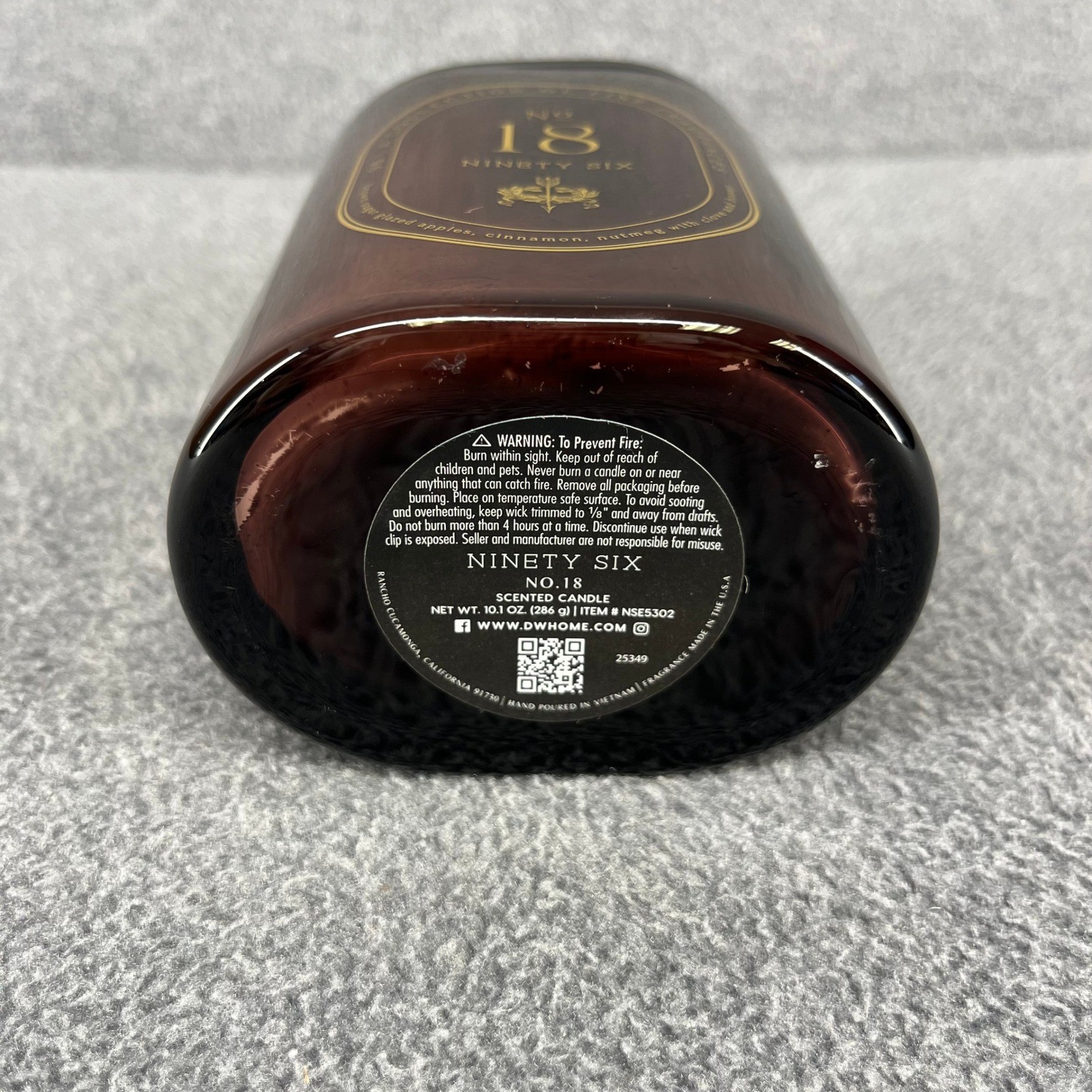 Ninety Six Candle No. 18 Amber Brown Sugar Glazed Apple Scented Lid 10.1 oz