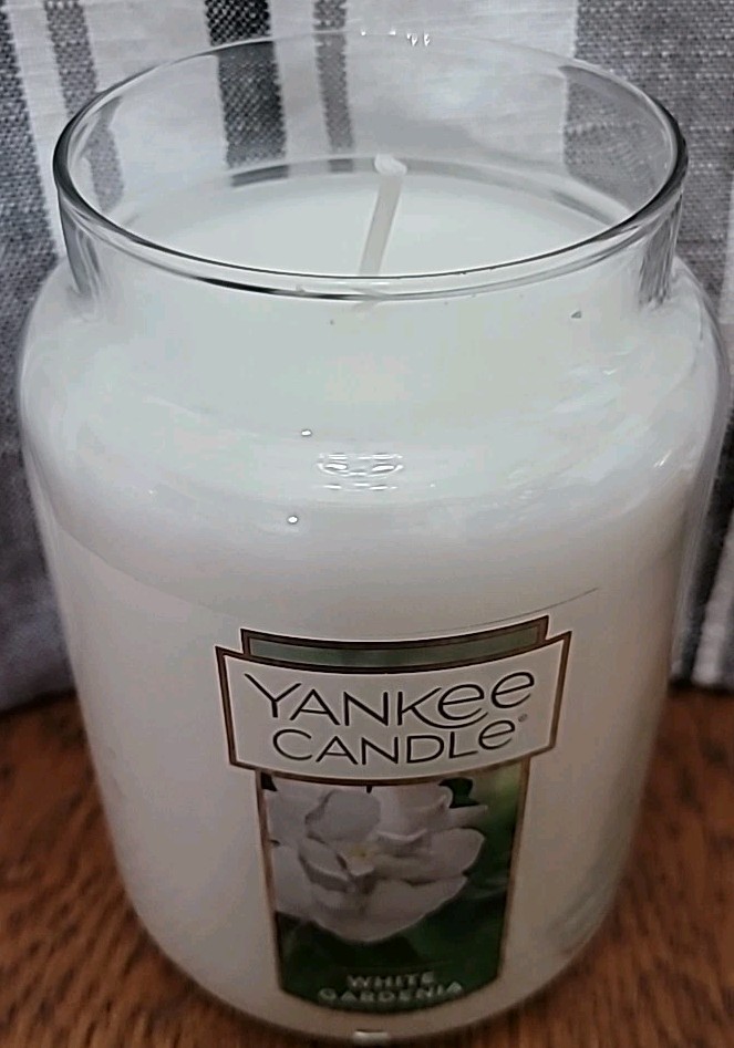Yankee Candle WHITE GARDENIA 22 oz Original Single Wick Large Jar Candle RETIRED