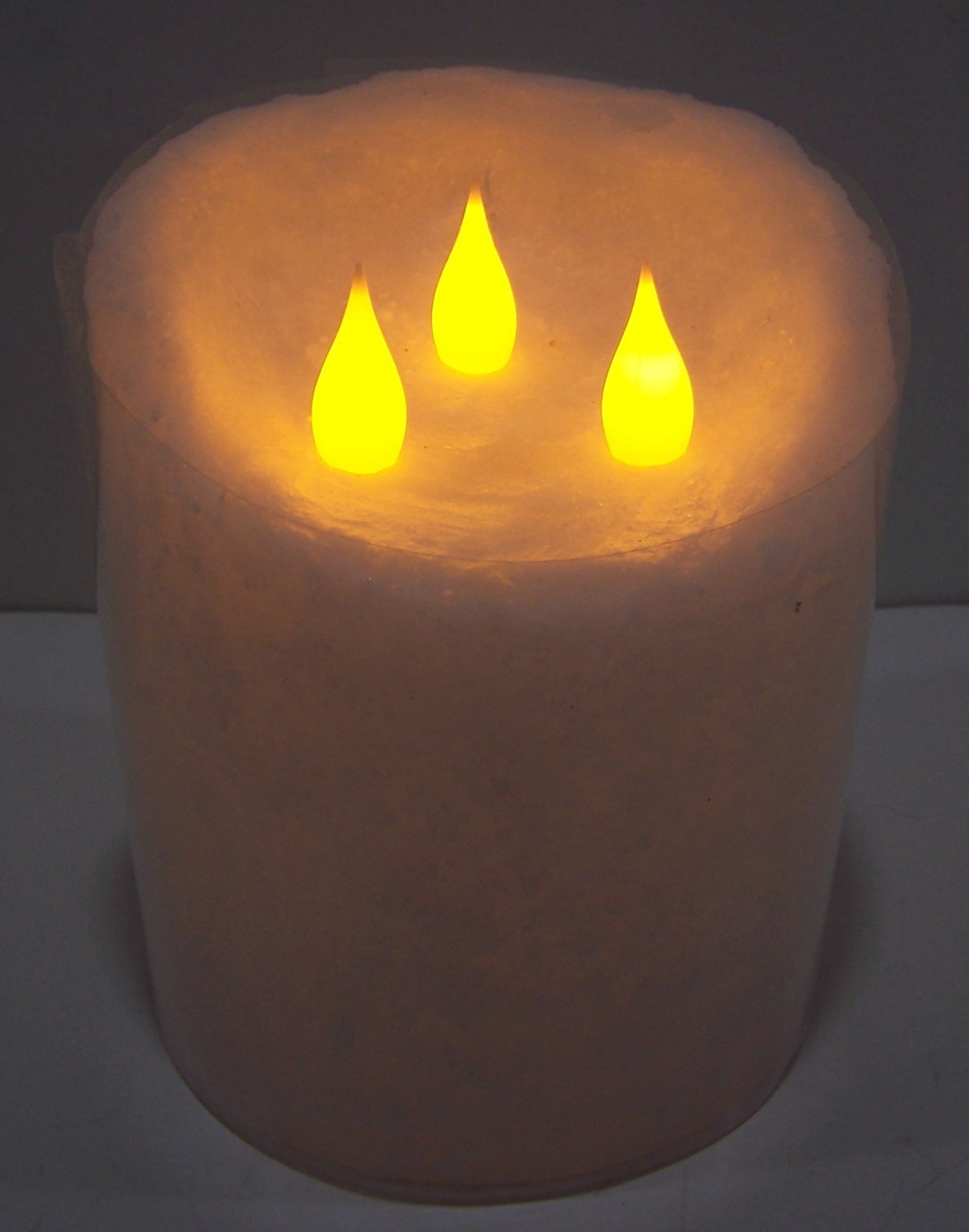 Flameless LED Battery Operated Pillar Candle – 3 Wick 5″x 4″ Snowy Frosted White