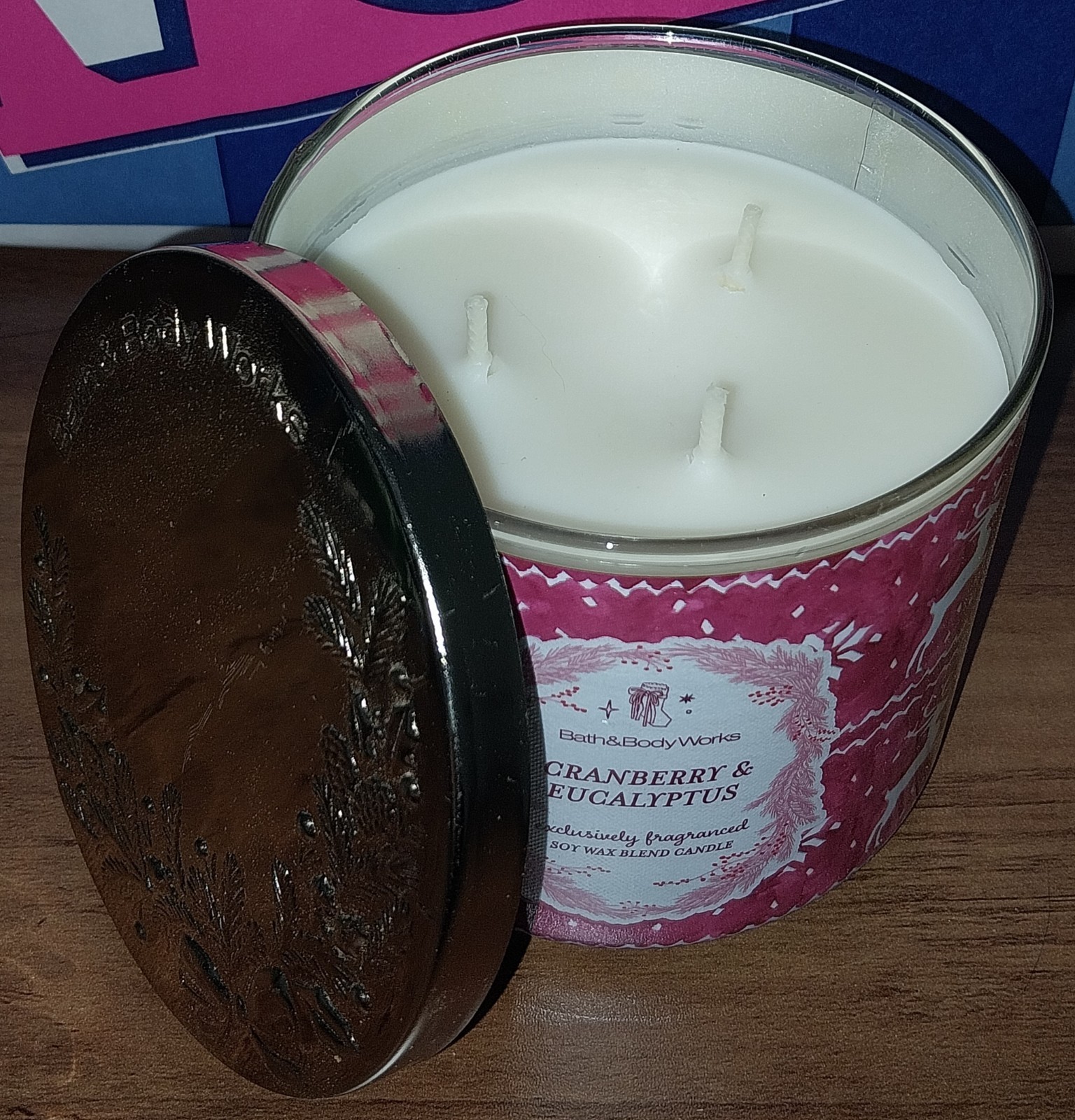 Bath & Body Works CRANBERRY & EUCALYPTUS Scented 3-Wick Candle – 14.5 oz