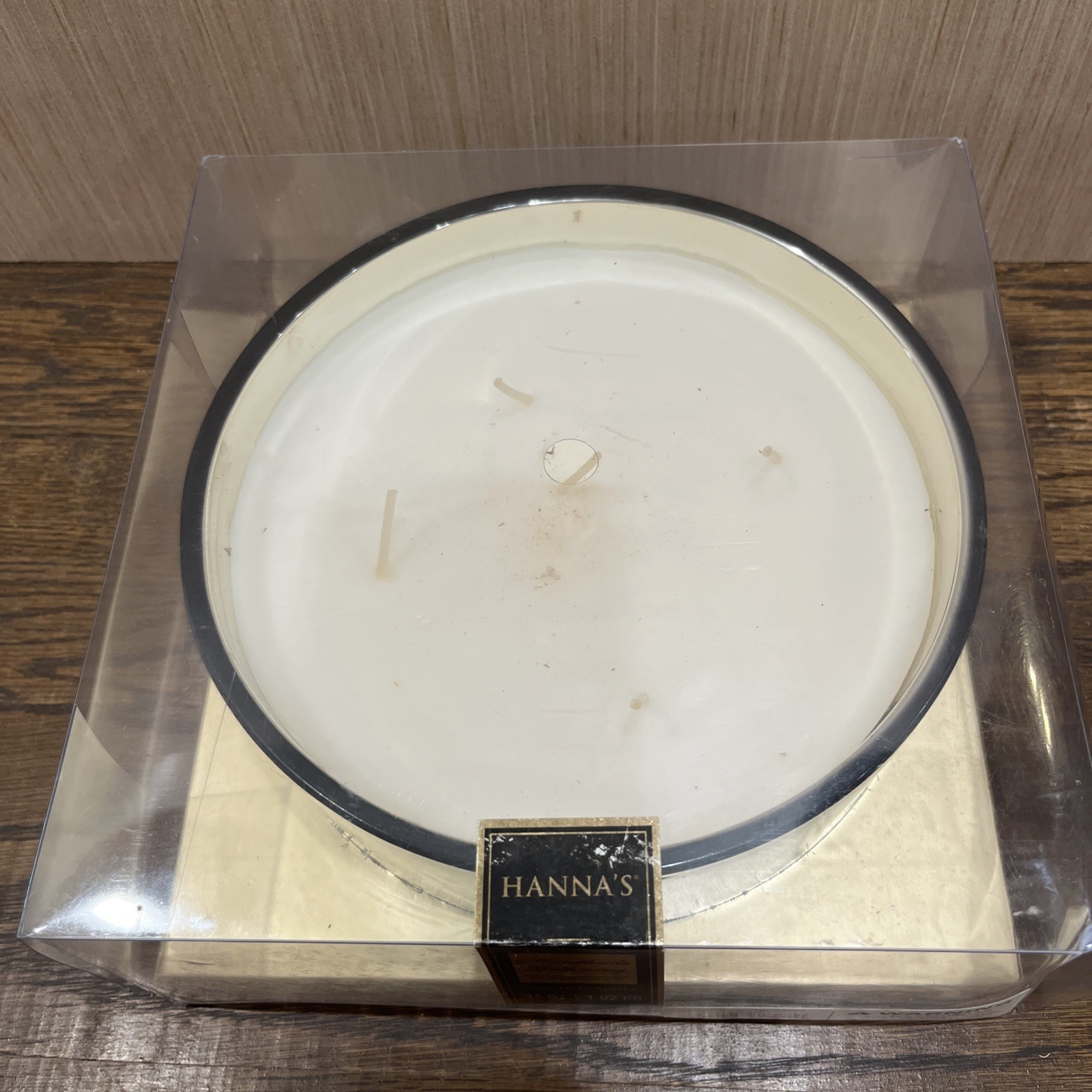 5 Wick Luxury Fragrance Candle By Hanna’s Hearthside Gathering 36 oz Gold Black