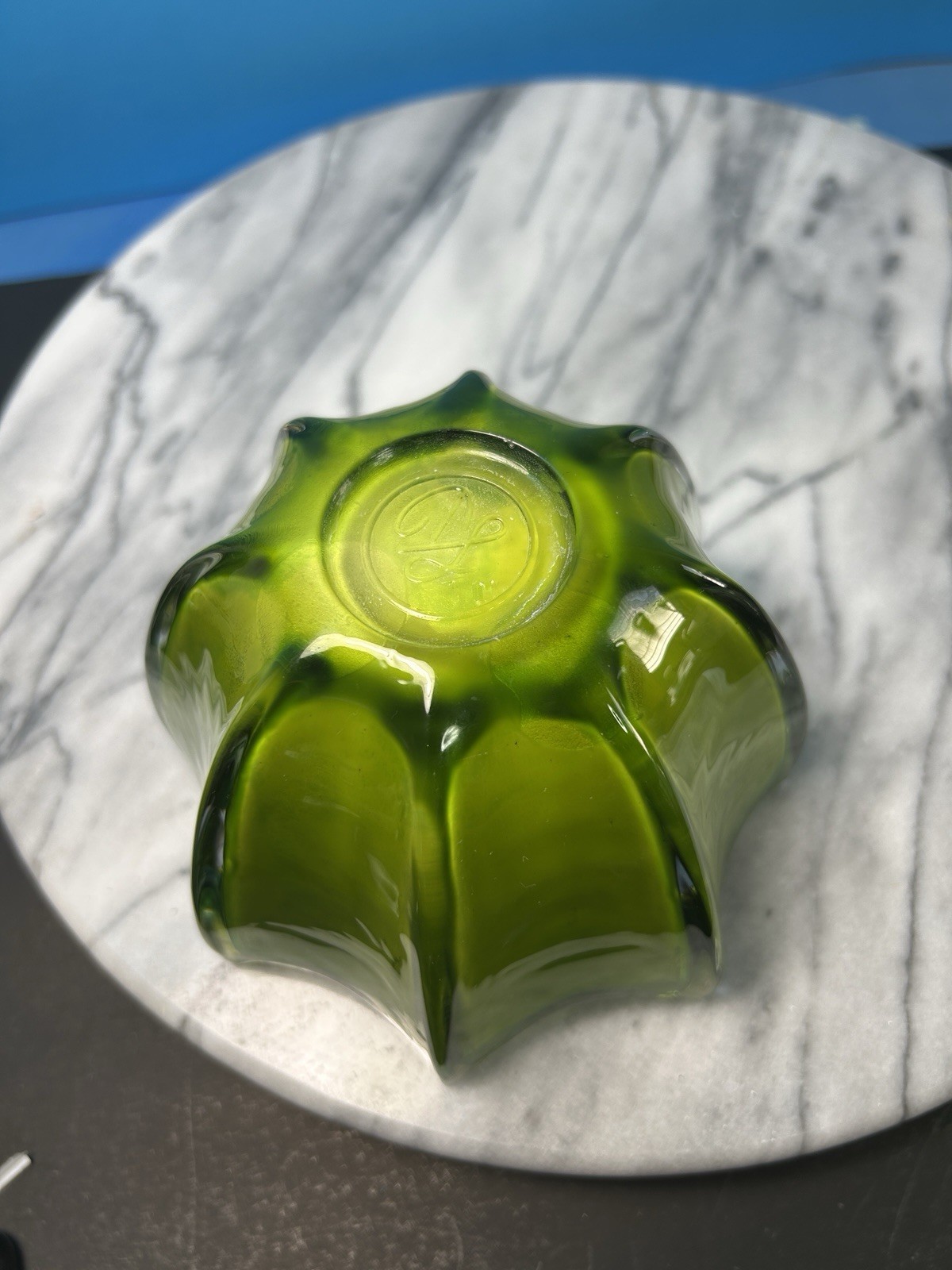 DL & CO 3 Wick Rare Botanical Scented Candle In Green Lotus Glass Holder Unused