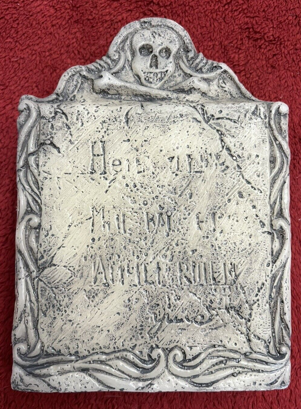 Large Vtg Halloween Tombstone Candle Skull & Bones Gothic Gray Wax Decor 8″ New