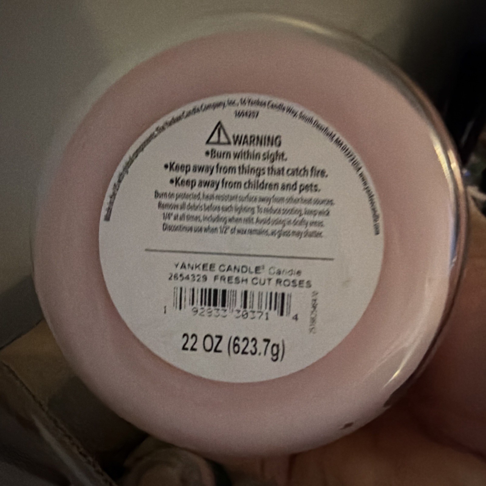 Yankee Candle Fresh Cut Roses Scented Pink Jar Candle Single Wick 22 oz.