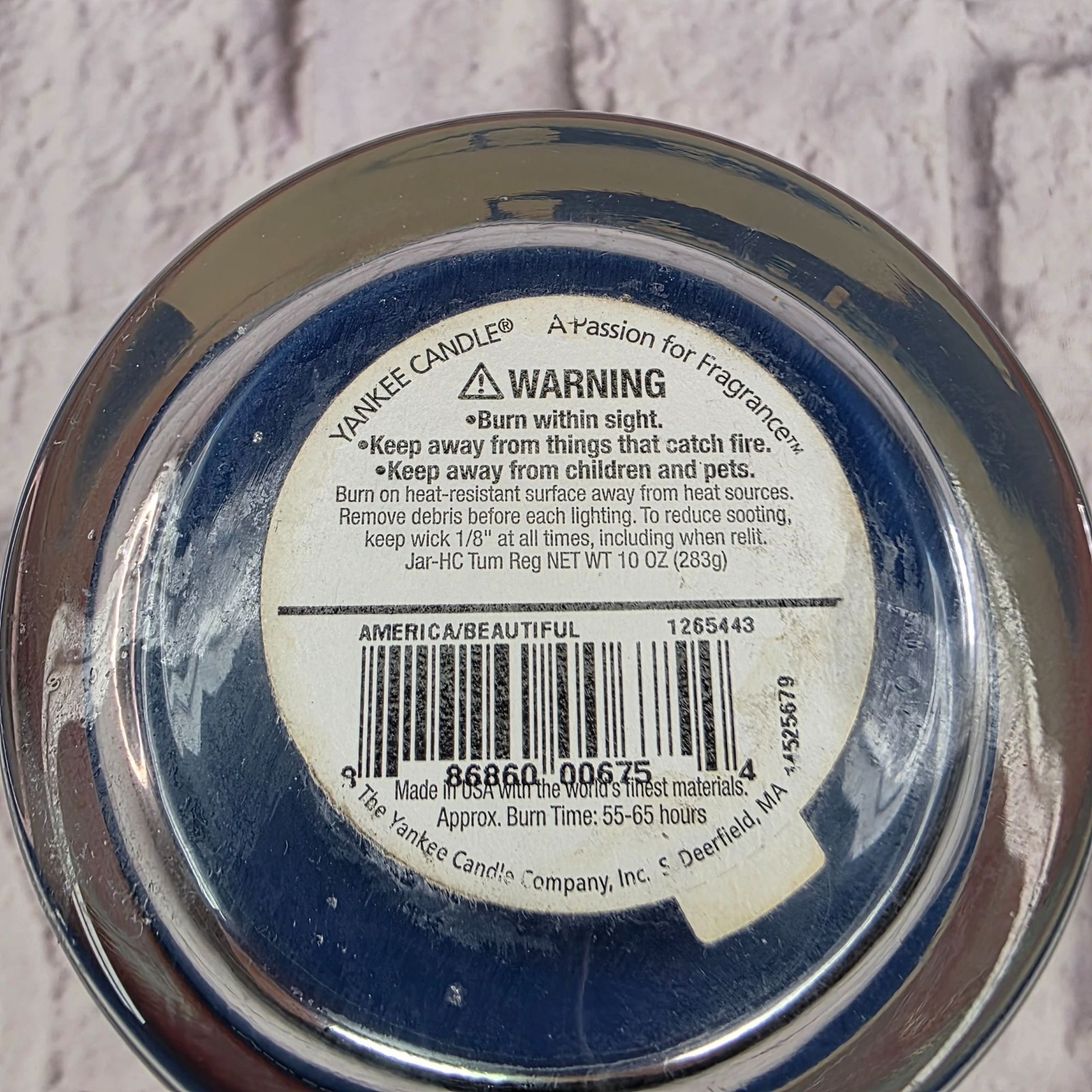 Yankee Candle America The Beautiful 10oz Jar Red White & Blue Burn Time 55-65 Ho