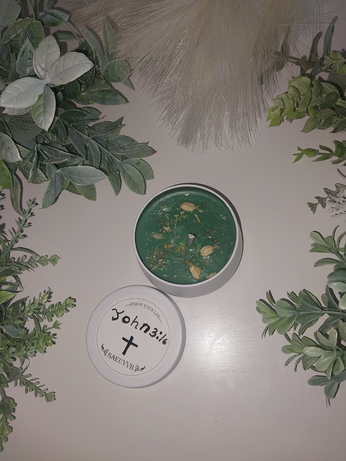 Amazing Candles for Home Decor, and Anywhere you Want to Use it, Smells Amazing