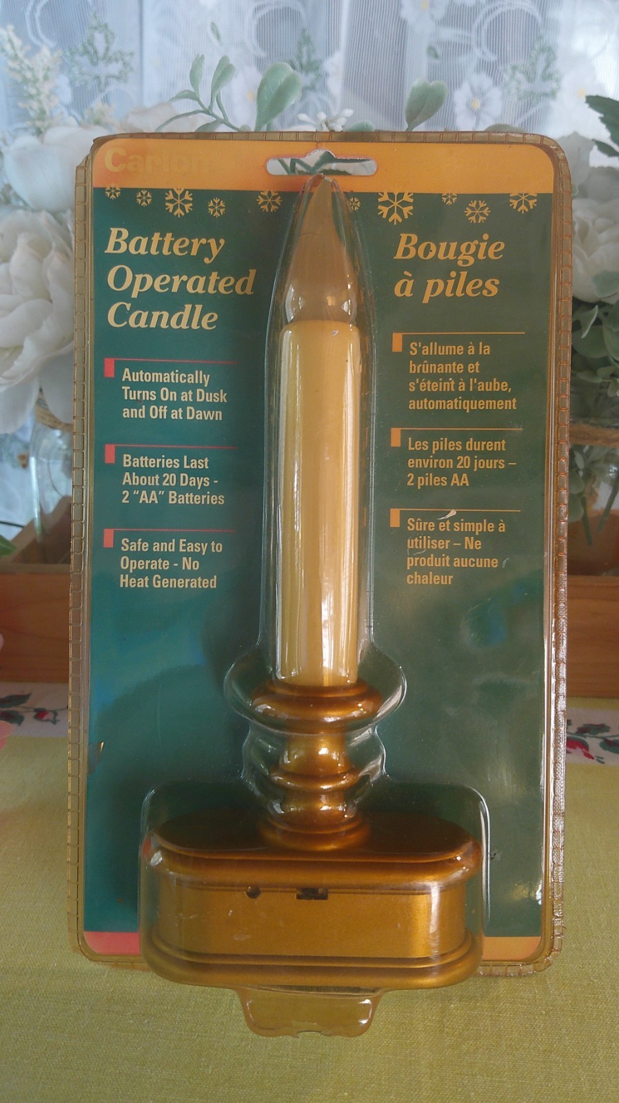 Thomas & Betts Window Candle Dusk to Dawn Flicker MIP 2010