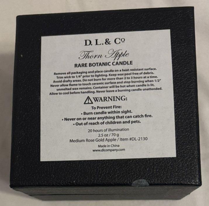 D.L. & Co. Med. ROSE GOLD Thorn Apple Rare Botanic Candle 20 Hours Illumination