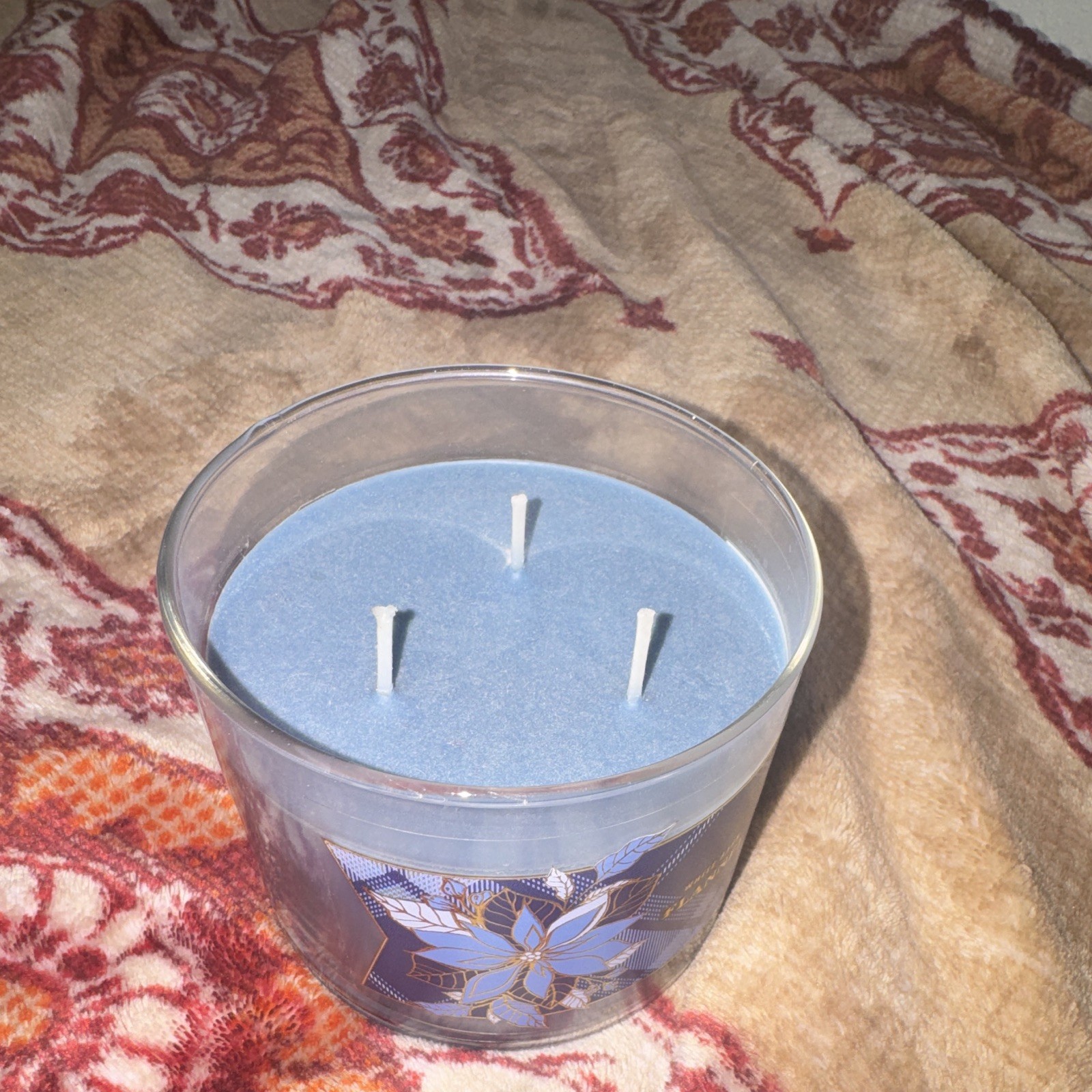 White Barn Flannel Scented Jar Candle Blue 3-Wick 14.5 oz 25-45 hrs Burn
