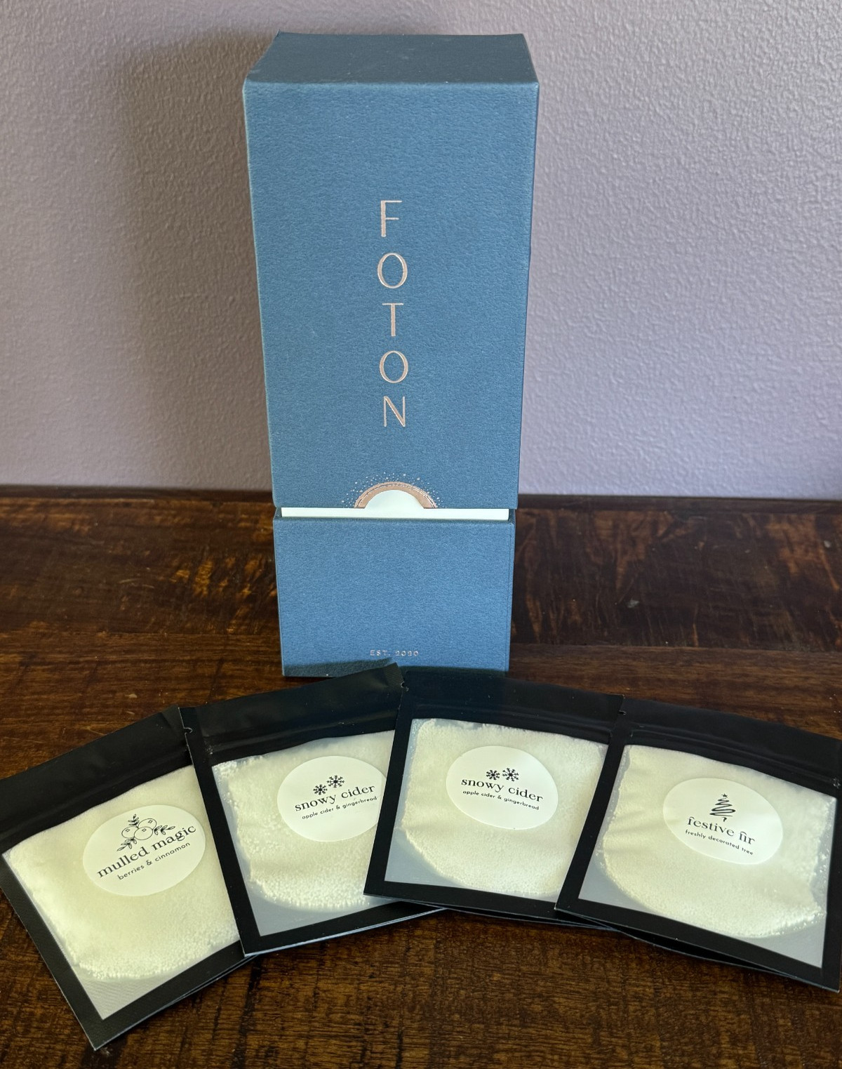 FOTON Pearled Candle w 4 Winter Holiday Scents 8x3x3” USA SEE PHOTOS