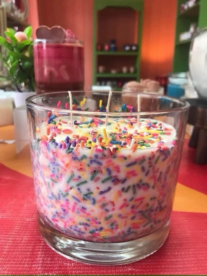 Birthday Cake Scented Soy Wax Jar Candle White 36oz, 1 Candle