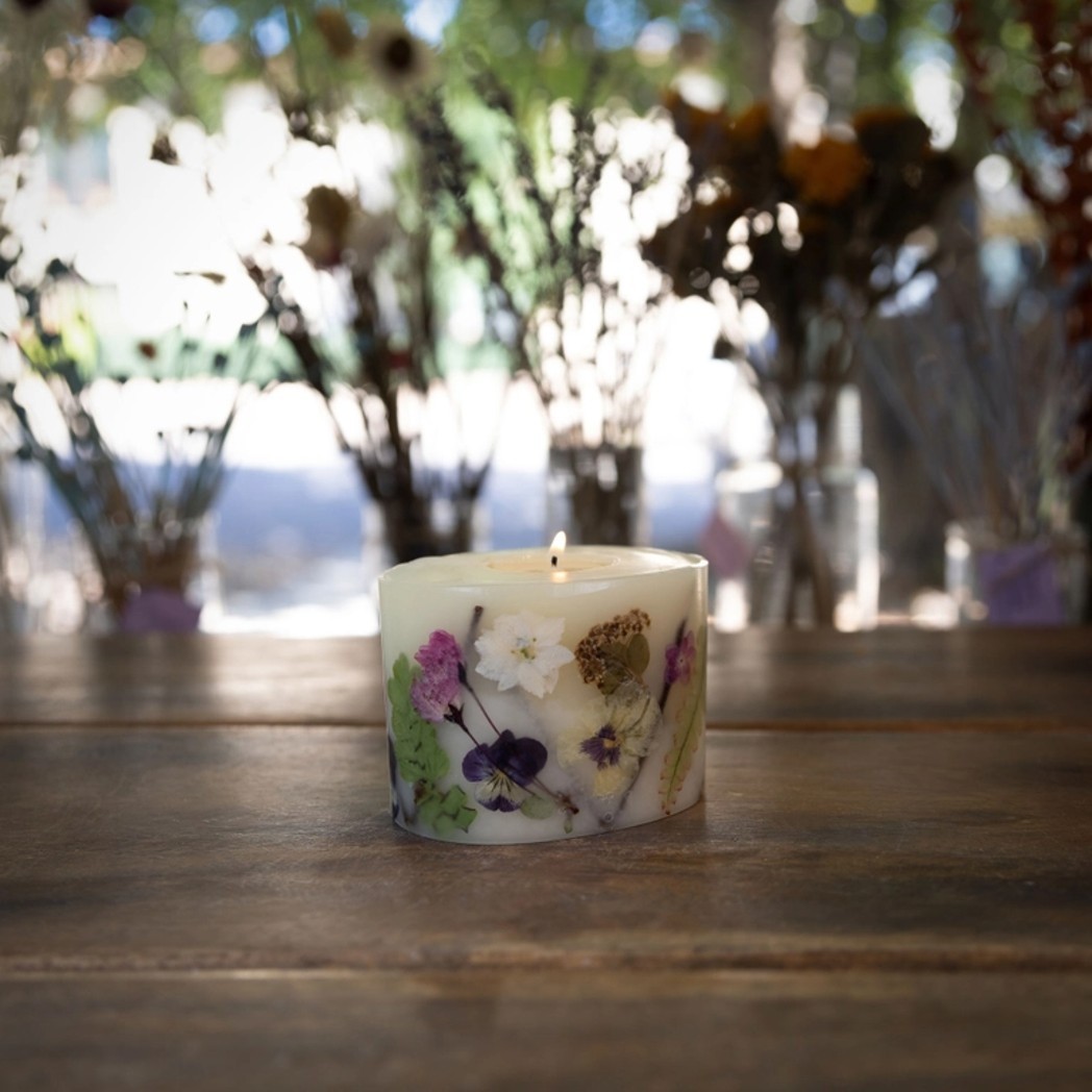Rosy Rings Petite Oval Botanical Candle-Black Currant & Bay