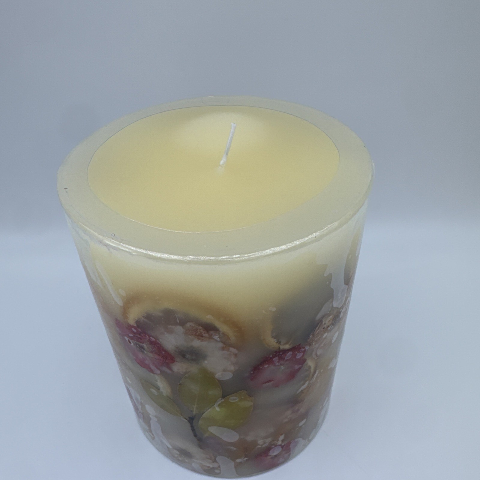 ROSY RINGS, PEONY & POMELO LUXURY BOTANICAL CANDLE, 6.5″ TALL, 200 HRS