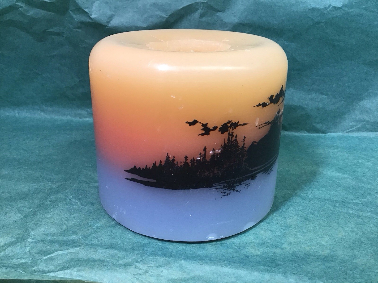 Vintage 90s EARTHSCAPE Wolf GLOWING CANDLE Northwest Mountain Forest Scene 1997