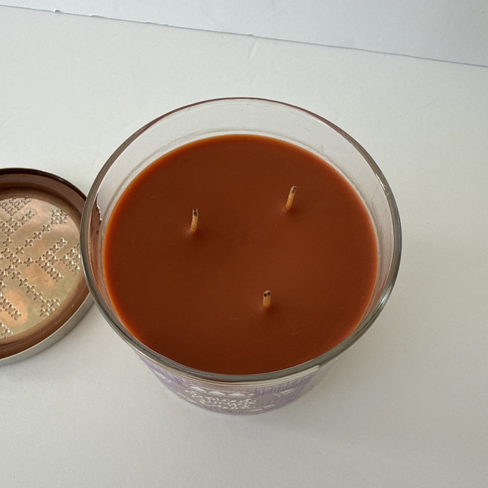 Bath & Body Works 3-Wick Spiced Gingerbread – 14.5 Oz. – NEW