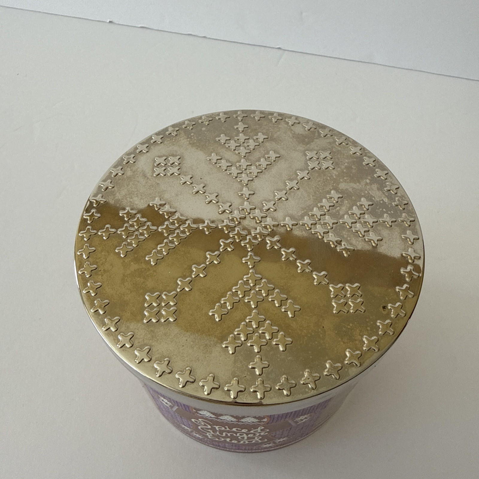 Bath & Body Works 3-Wick Spiced Gingerbread – 14.5 Oz. – NEW