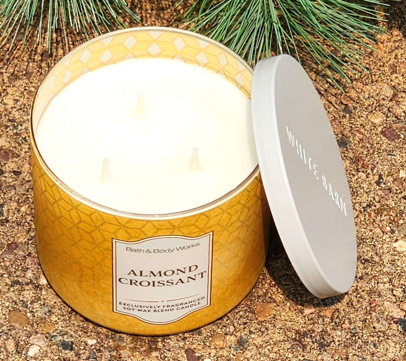 2026🍂FALL~🍁🥐🍂ALMOND CROISSANT~3 WICK CANDLE~Bath & Body Works~SHIP FREE!