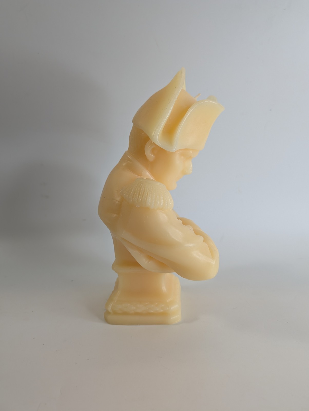 Cire Trudon Napoleon Bust Wax Candle 10″ x 6″ in Stone Ivory France