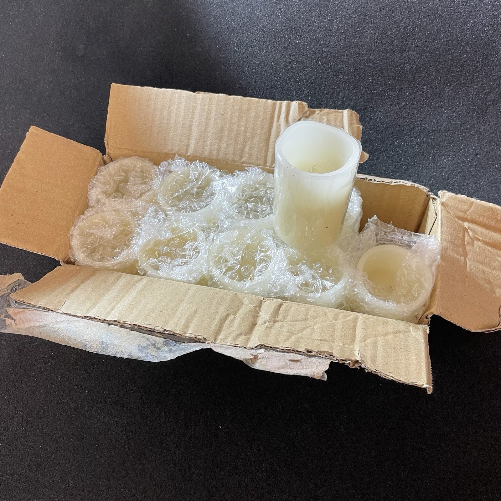 NOS [Lot = 10 LED flameless votives] candles color & scented vanilla CR2032 batt