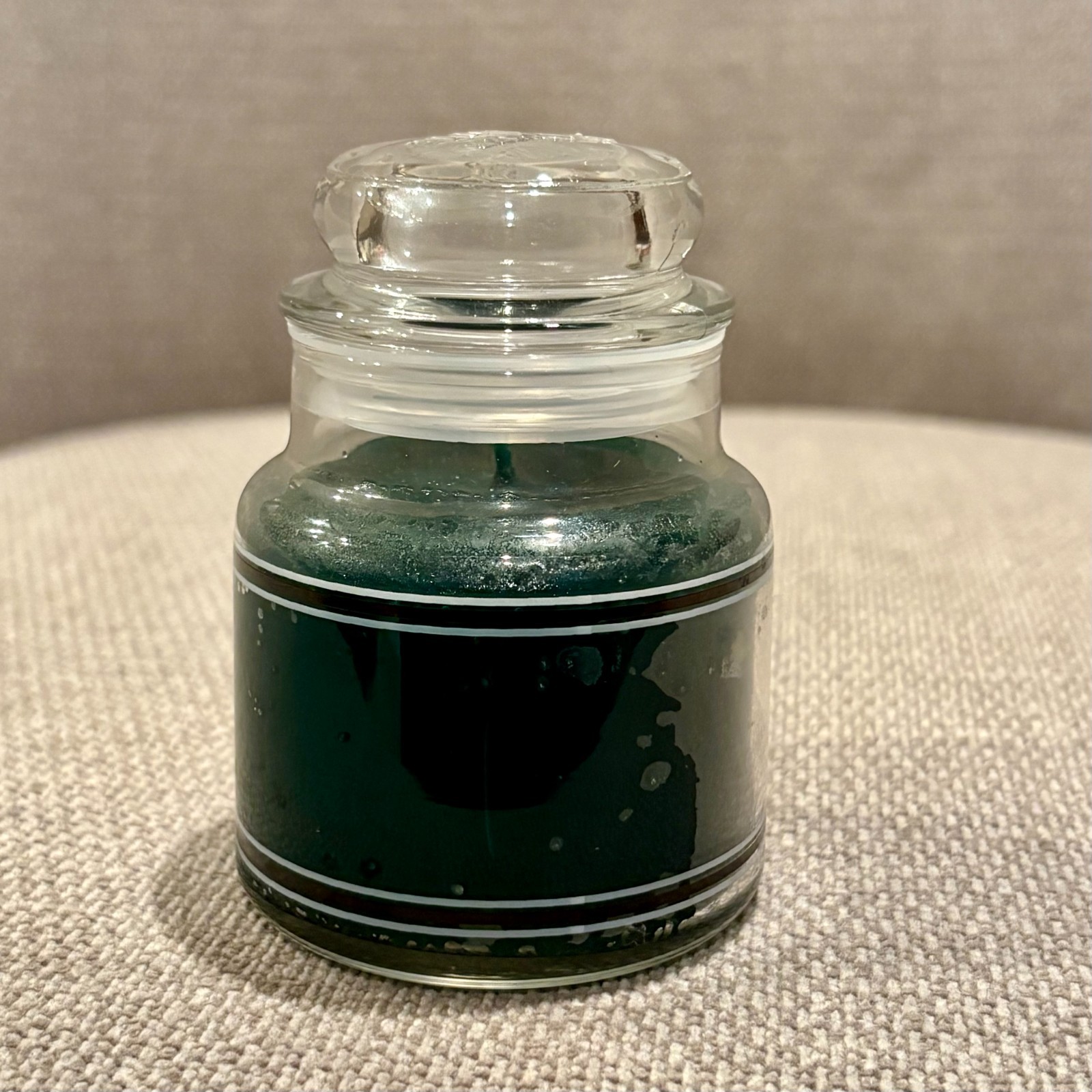 Yankee Candle Christmas Wreath Small Jar Candle 3.7 oz Green Pine Scent Holiday