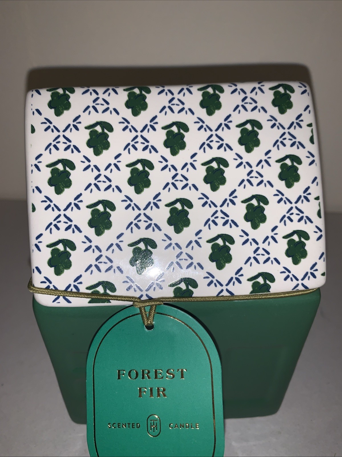 Threshold Forest Fir Scented House Candle 14oz 2 Wicks Strong Evergreen Scent
